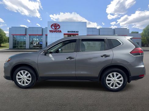 Used 2020 Nissan Rogue S FWD image 4