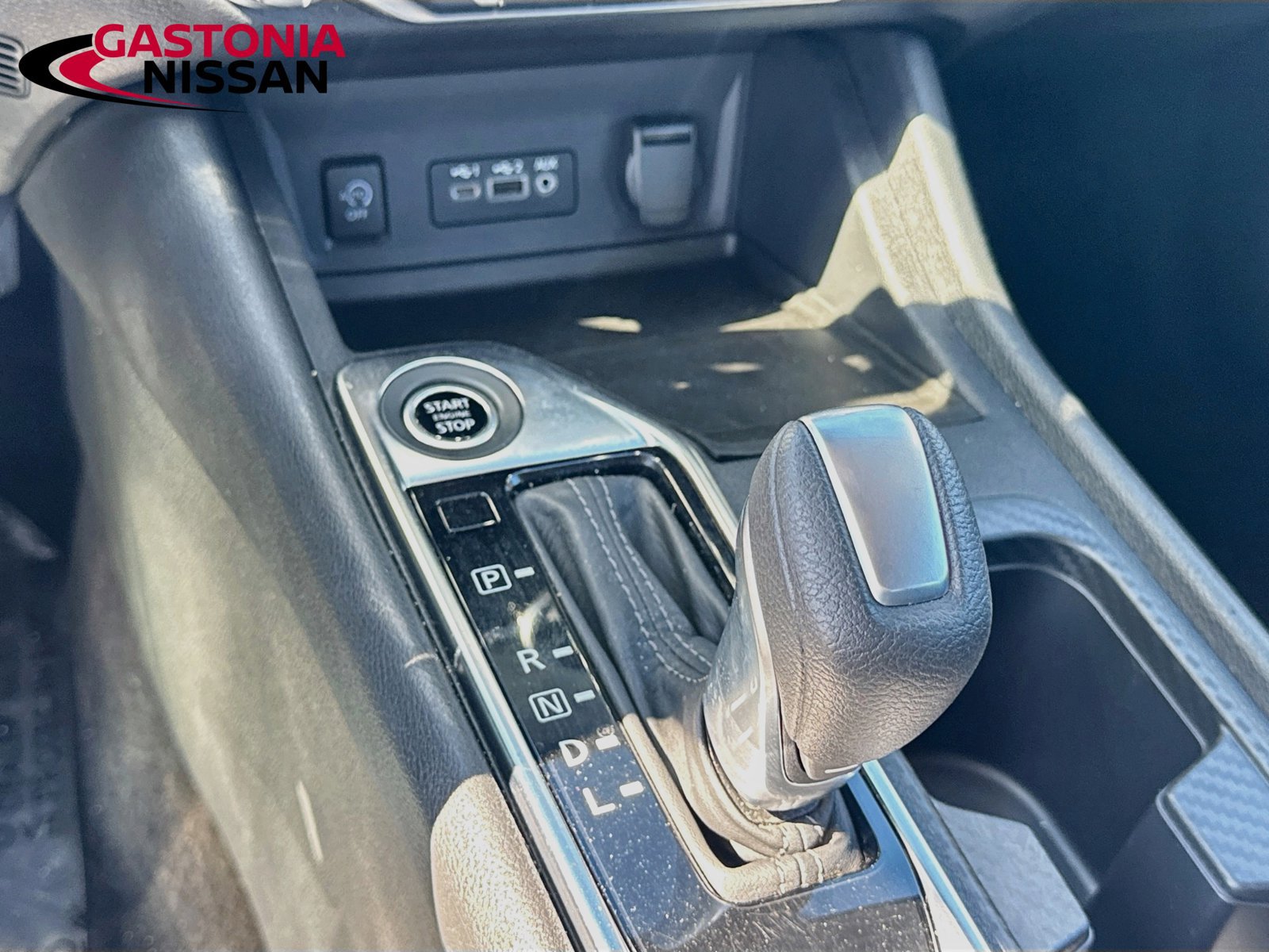 Used 2025 Nissan Sentra SV FWD image 21