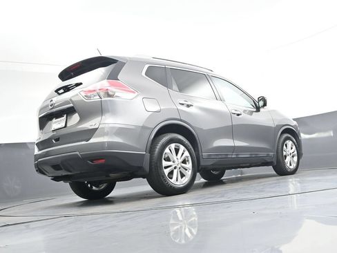 Used 2015 Nissan Rogue SV w/ SV Premium Package FWD image 42