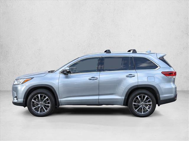 Used 2018 Toyota Highlander XLE AWD/4WD image 24