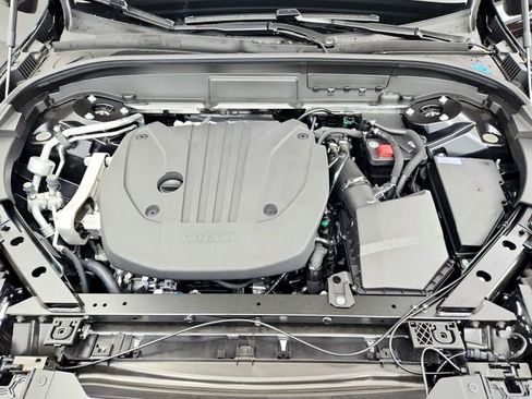 New 2026 Volvo XC60 B5 Ultra w/ Protection Package Premier image 32