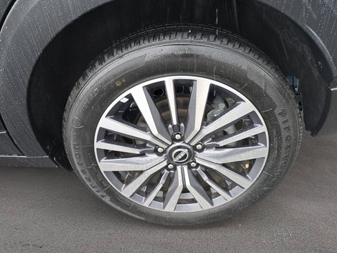 Used 2024 Nissan Kicks SV image 23