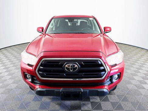 Used 2019 Toyota Tacoma SR5 image 2