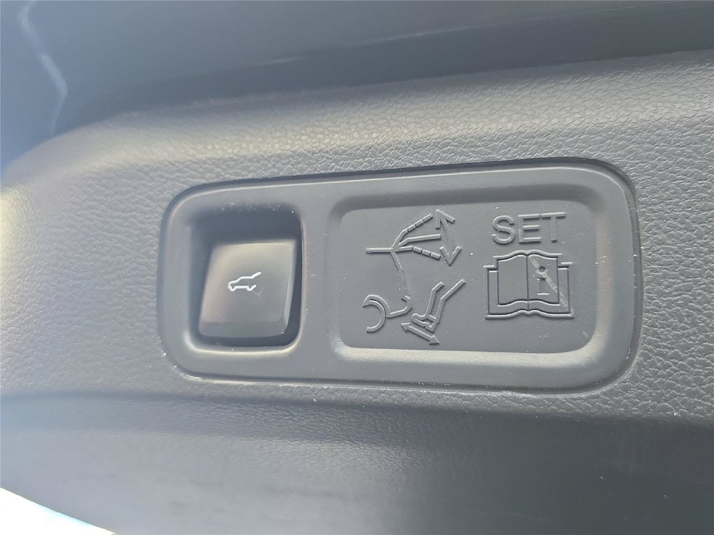 Used 2022 Ford Expedition Max Platinum AWD/4WD image 34