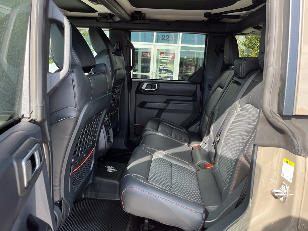 Used 2026 Ford Bronco Raptor AWD/4WD image 17