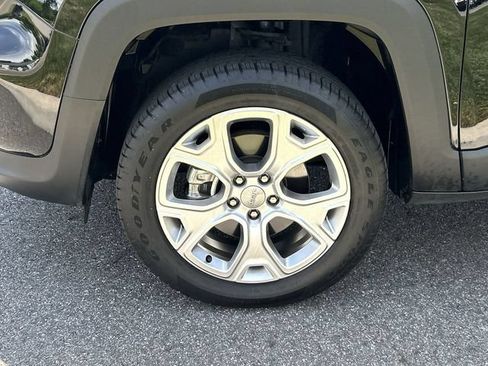 Used 2023 Jeep Renegade Limited AWD/4WD image 10