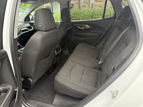 Used 2020 GMC Terrain SLE w/ Driver Convenience Package AWD/4WD image 6