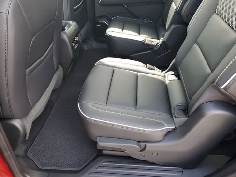 New 2026 GMC Acadia Denali w/ Super Cruise Package image 20