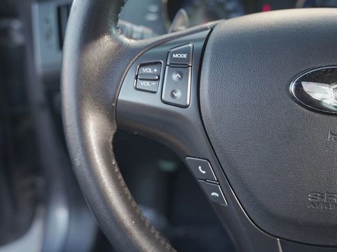 Used 2011 Hyundai Genesis 3.8 image 15