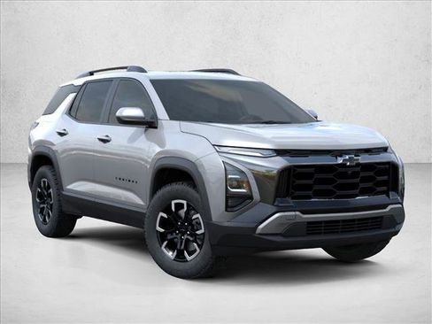 New 2026 Chevrolet Equinox ACTIV image 2