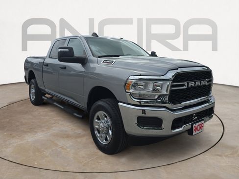 Used 2024 RAM 2500 Tradesman w/ Chrome Appearance Group image 4