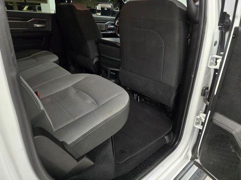 Certified 2022 RAM 2500 Big Horn AWD/4WD image 37