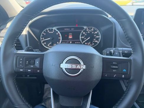 Used 2025 Nissan Rogue SV AWD/4WD image 21