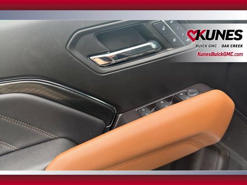 Used 2024 GMC Canyon AT4 w/ AT4 Premium Package AWD/4WD image 21