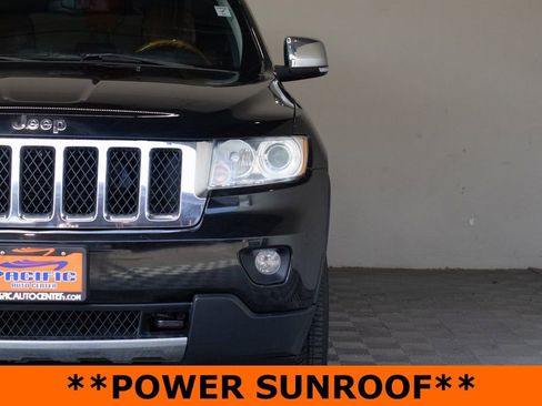 Used 2012 Jeep Grand Cherokee Overland image 5