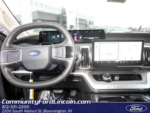 New 2026 Ford Expedition Platinum w/ Driver's Package image 11