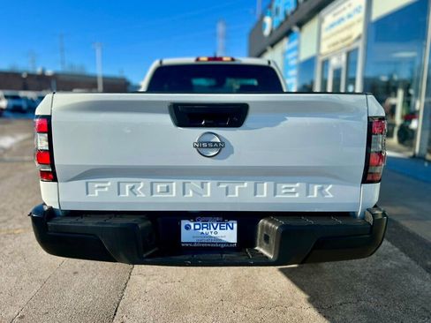 Used 2022 Nissan Frontier S image 4