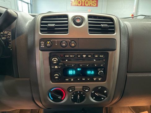 Used 2005 Chevrolet Colorado LS image 31