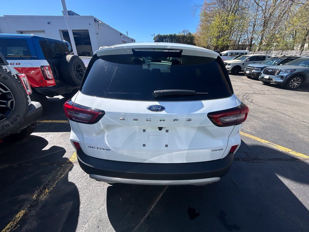 Used 2024 Ford Escape Active AWD/4WD image 6