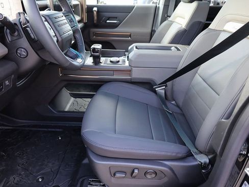 New 2025 GMC Hummer EV 3X w/ Battery Pack, 24 Module Pack image 11