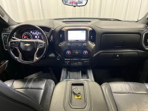 Used 2020 Chevrolet Silverado 1500 High Country w/ Technology Package image 5