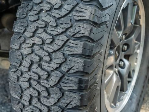 Used 2011 Ford F150 Raptor w/ Raptor Luxury Pkg AWD/4WD image 12