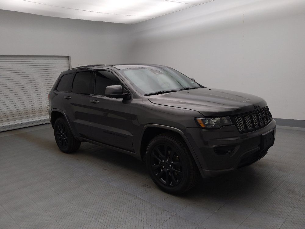 Used 2020 Jeep Grand Cherokee Altitude AWD/4WD image 11