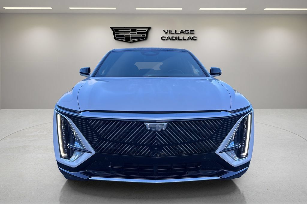 Used 2025 Cadillac Lyriq Luxury RWD image 8