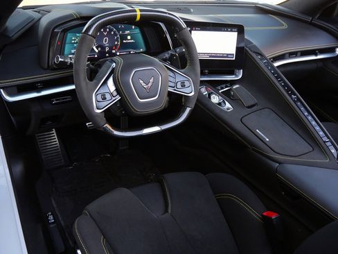 Used 2024 Chevrolet Corvette Z06 image 13