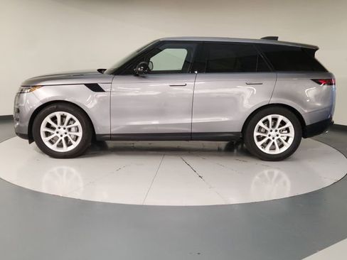 Used 2025 Land Rover Range Rover Sport SE AWD/4WD image 5