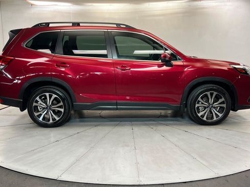 Used 2024 Subaru Forester Limited AWD/4WD image 7