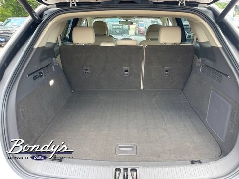 Used 2019 Lincoln Nautilus Premier AWD/4WD image 14