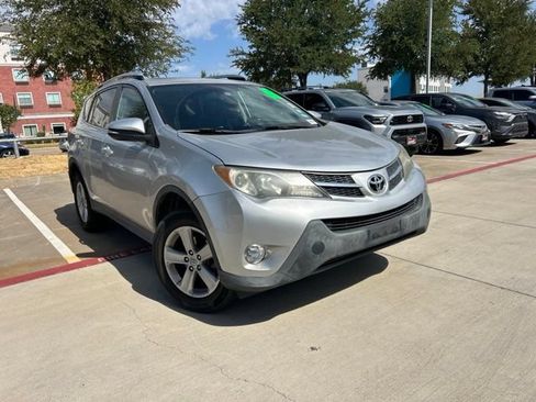 Used 2013 Toyota RAV4 XLE FWD image 1