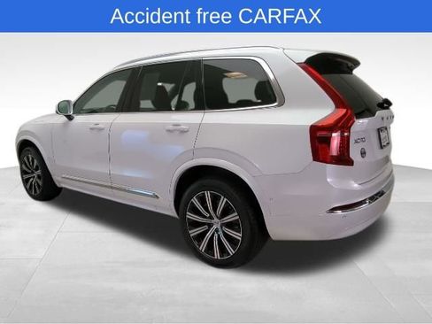 Certified 2023 Volvo XC90 B5 Plus image 5