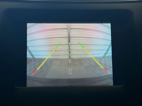 Used 2020 Jeep Cherokee Latitude Plus image 16