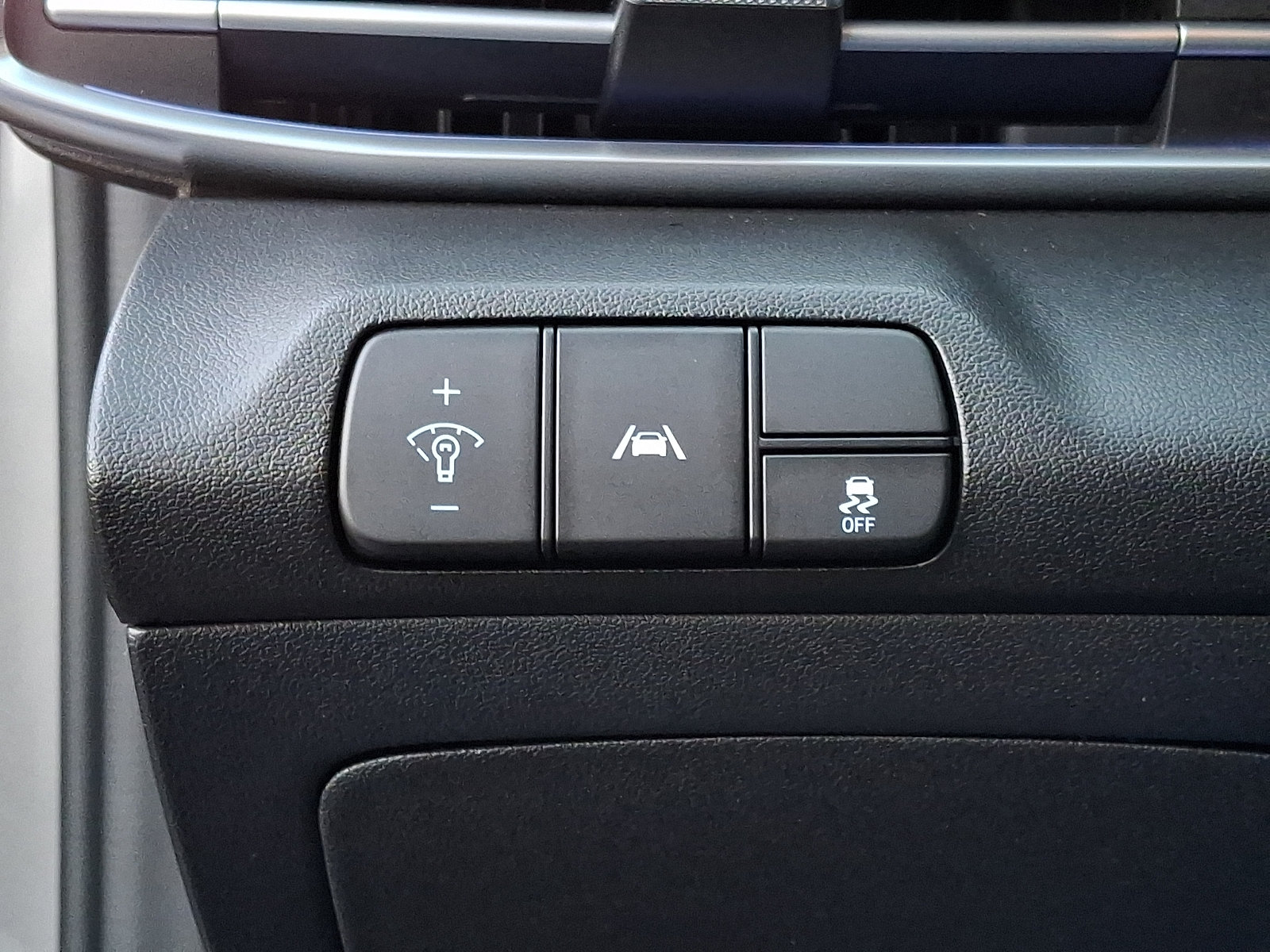 Certified 2023 Hyundai Elantra Limited FWD image 26