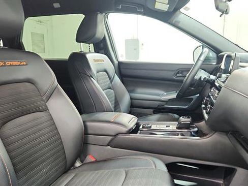 Used 2025 Nissan Pathfinder Rock Creek image 25