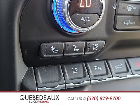 Used 2021 GMC Sierra 2500 AT4 w/ AT4 Premium Plus Package AWD/4WD image 21