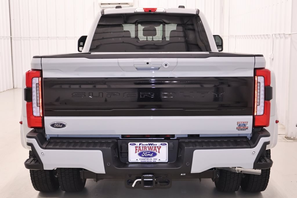 New 2026 Ford F450 Platinum w/ FX4 Off-Road Package AWD/4WD image 8