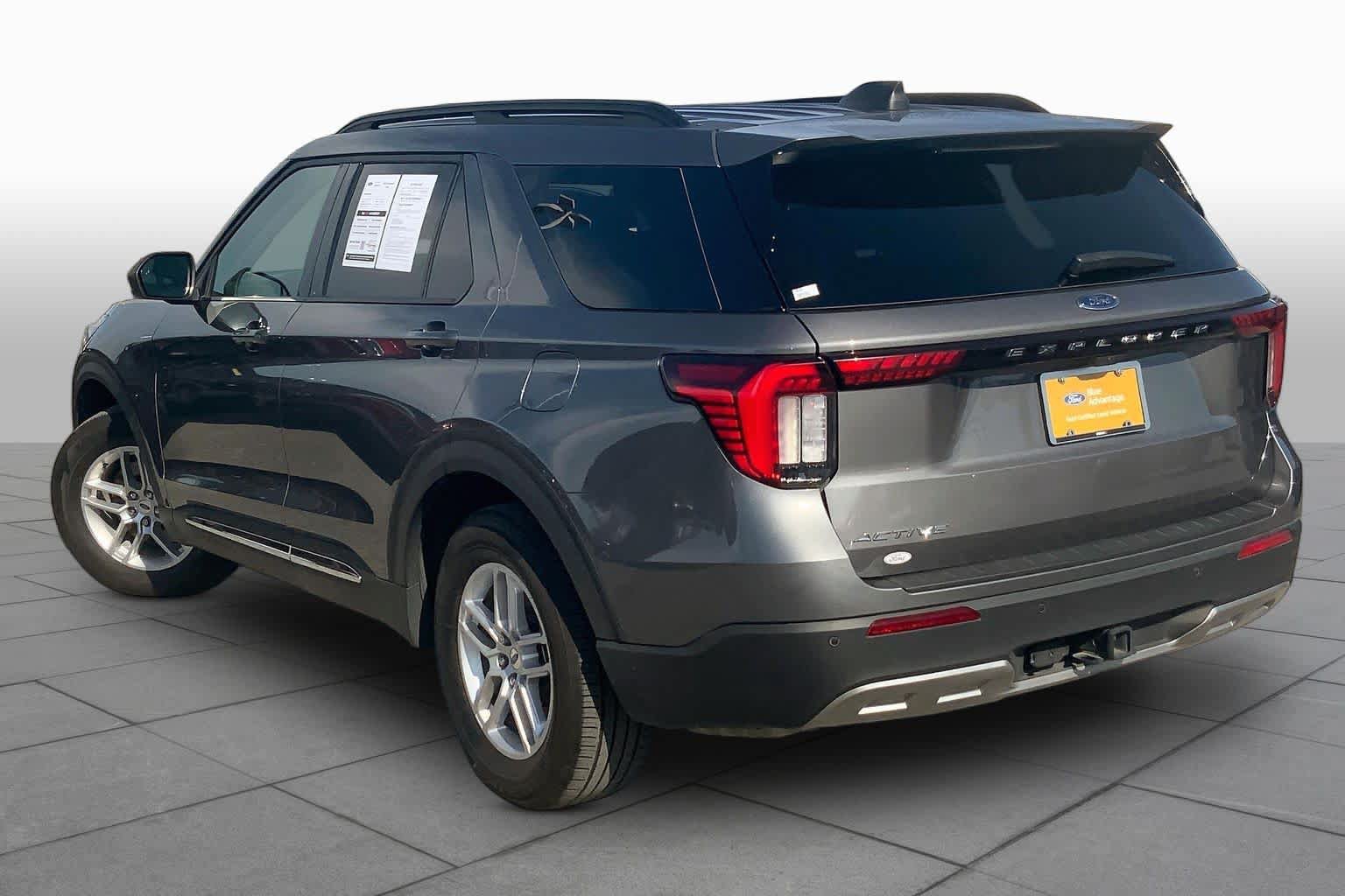 Certified 2025 Ford Explorer Active w/ Active Comfort Package RWD image 12