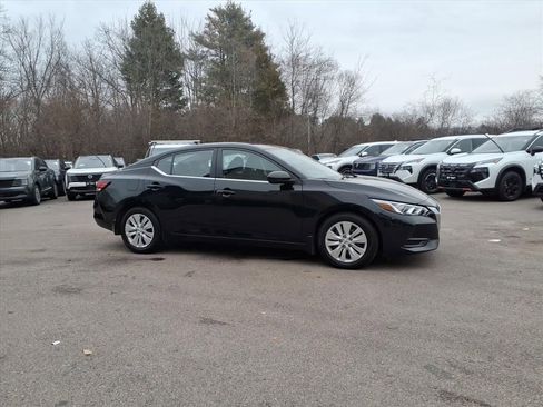 Used 2023 Nissan Sentra S image 4