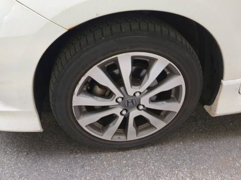 Used 2013 Honda Fit Sport image 4