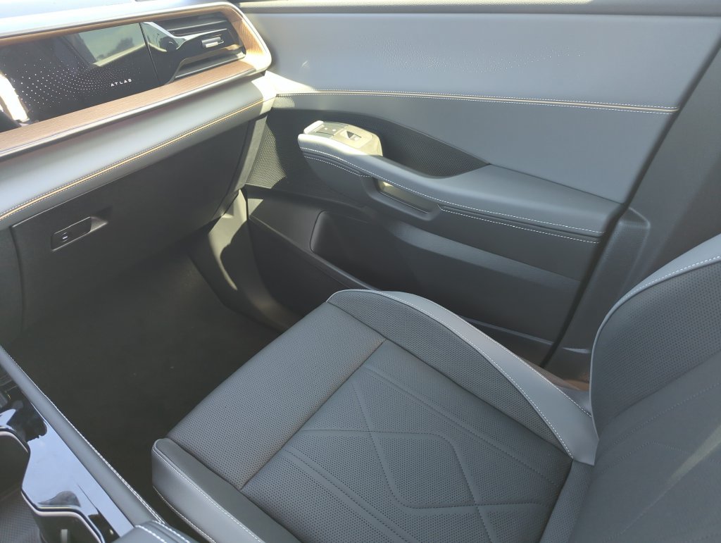 New 2027 Volkswagen Atlas SEL R-Line AWD/4WD image 29