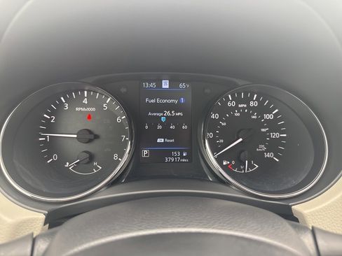 Used 2022 Nissan Rogue Sport SL image 18