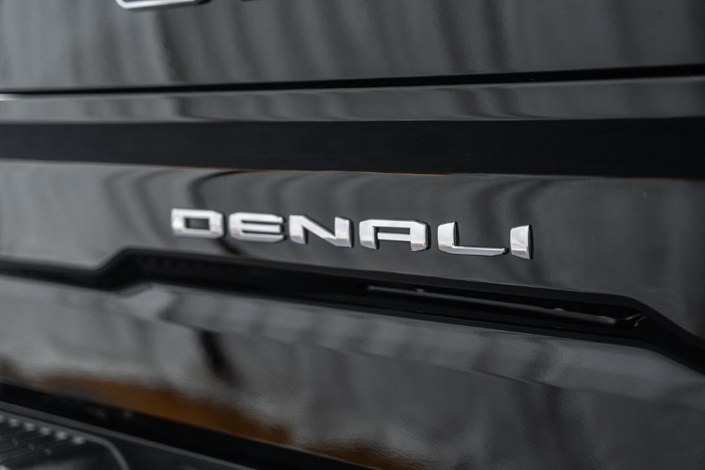 Used 2023 GMC Sierra 1500 Denali Ultimate AWD/4WD image 6