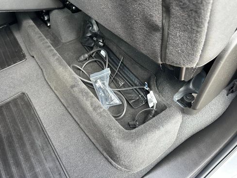 Used 2025 GMC Sierra 1500 SLT w/ SLT Premium Package image 18