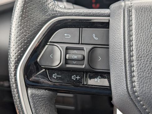 Used 2024 Toyota Tundra Platinum AWD/4WD image 23