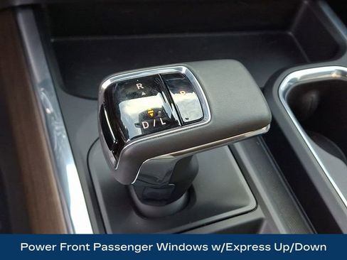 Used 2024 Chevrolet Silverado 1500 High Country w/ High Country Premium Package image 17