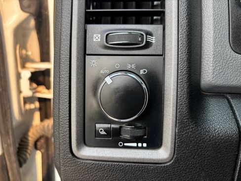 Used 2019 RAM 1500 Tradesman AWD/4WD image 11