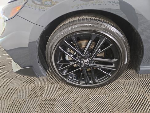 Used 2025 Toyota Camry SE image 33